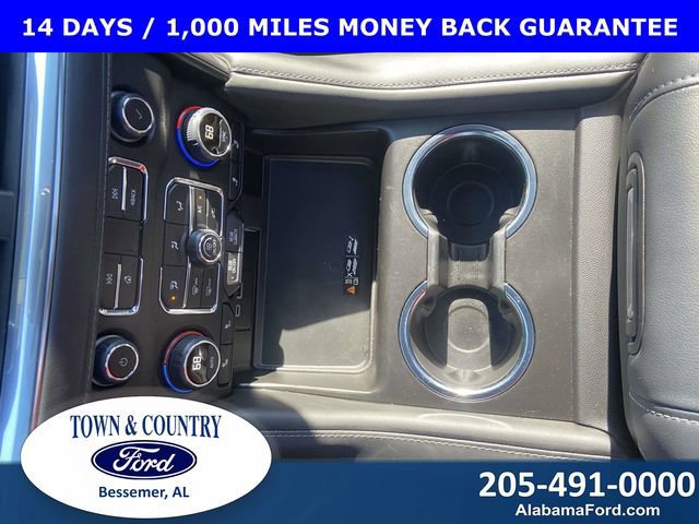 Used 2024 Chevrolet Suburban Z71 w/ Luxury Package image 25