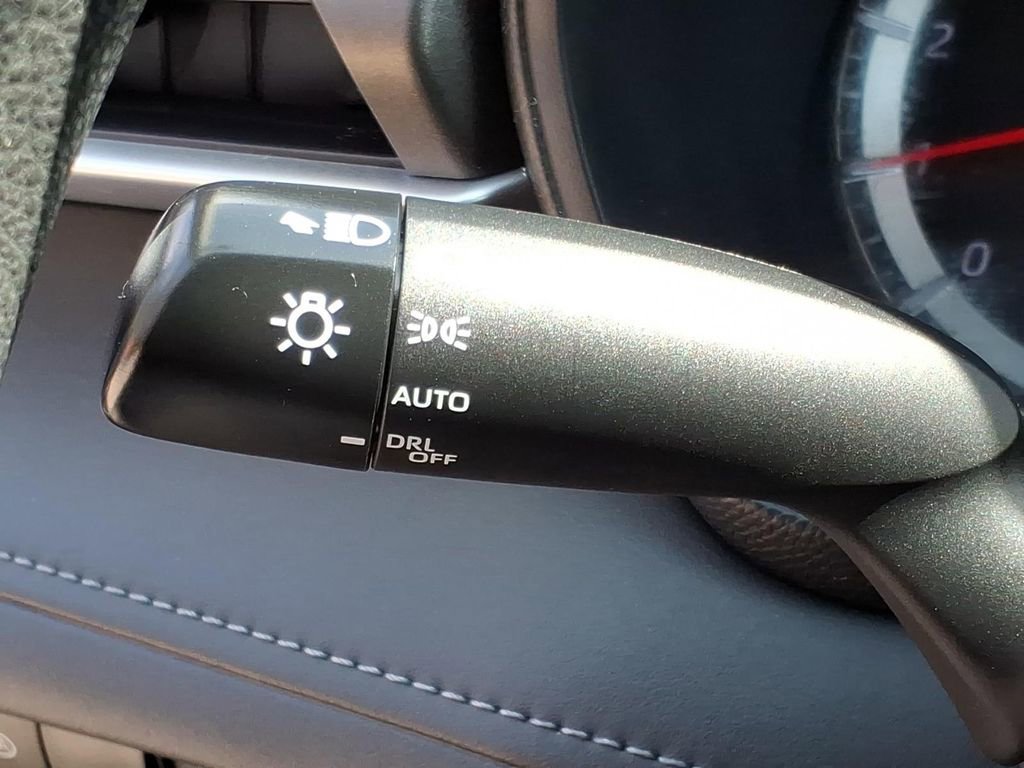 Used 2022 Toyota Highlander L AWD/4WD image 28