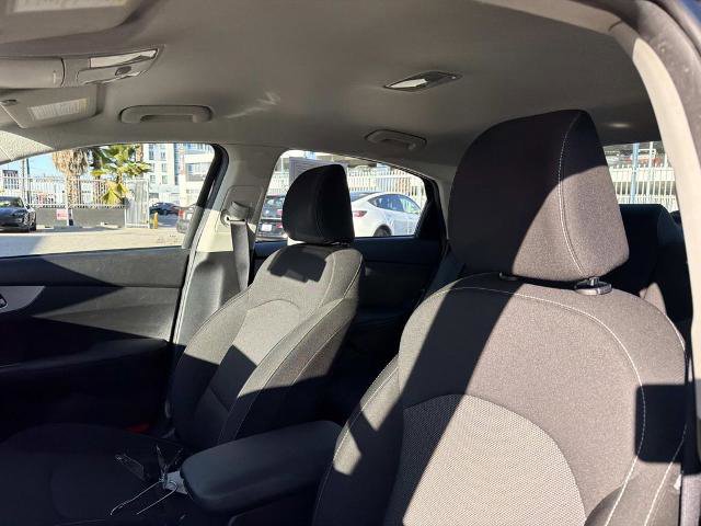 Used 2024 Kia Forte LXS image 17