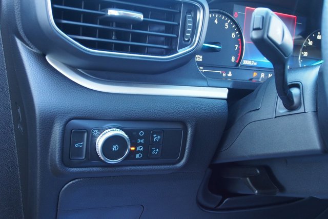 Certified 2022 Ford Explorer XLT w/ Equipment Group 202A image 23