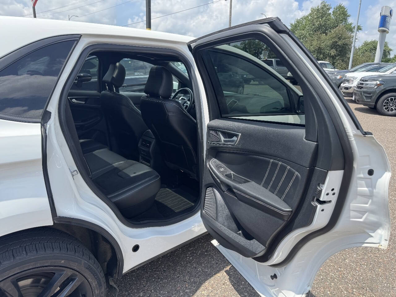 Certified 2022 Ford Edge ST w/ Equipment Group 401A AWD/4WD image 29
