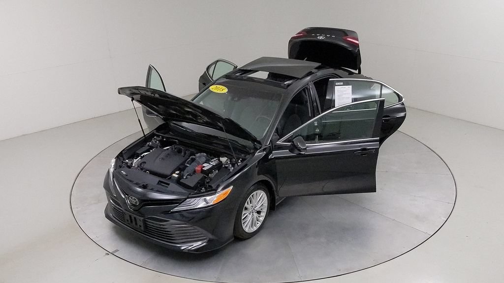 Used 2018 Toyota Camry XLE FWD image 43