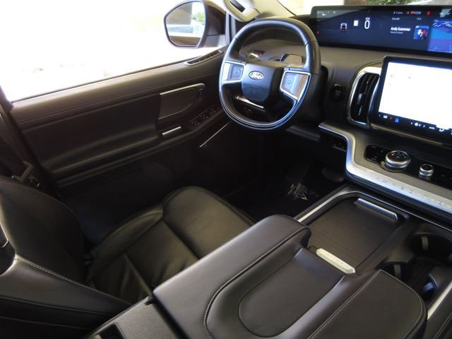 Certified 2025 Ford Expedition Max Platinum image 20