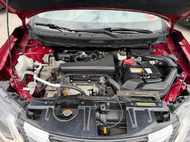 Used 2017 Nissan Rogue SV AWD/4WD image 17