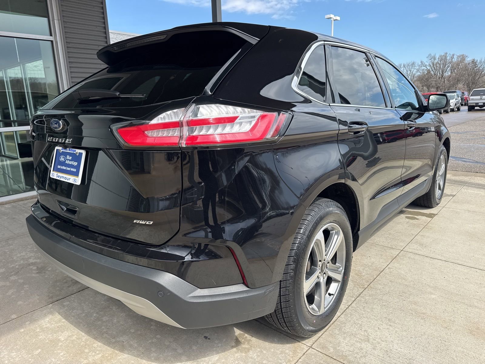 Certified 2024 Ford Edge SEL w/ Convenience Package AWD/4WD image 8