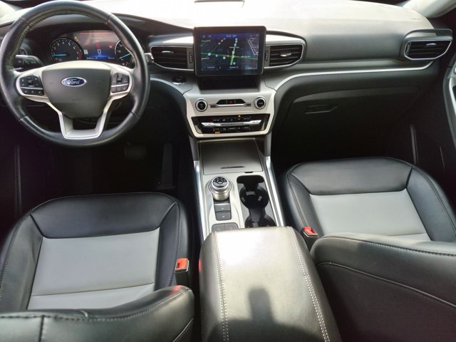 Certified 2022 Ford Explorer XLT w/ Equipment Group 202A RWD image 16