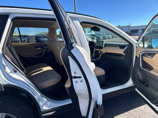Used 2025 Toyota RAV4 XLE w/ Weather Package AWD/4WD image 12