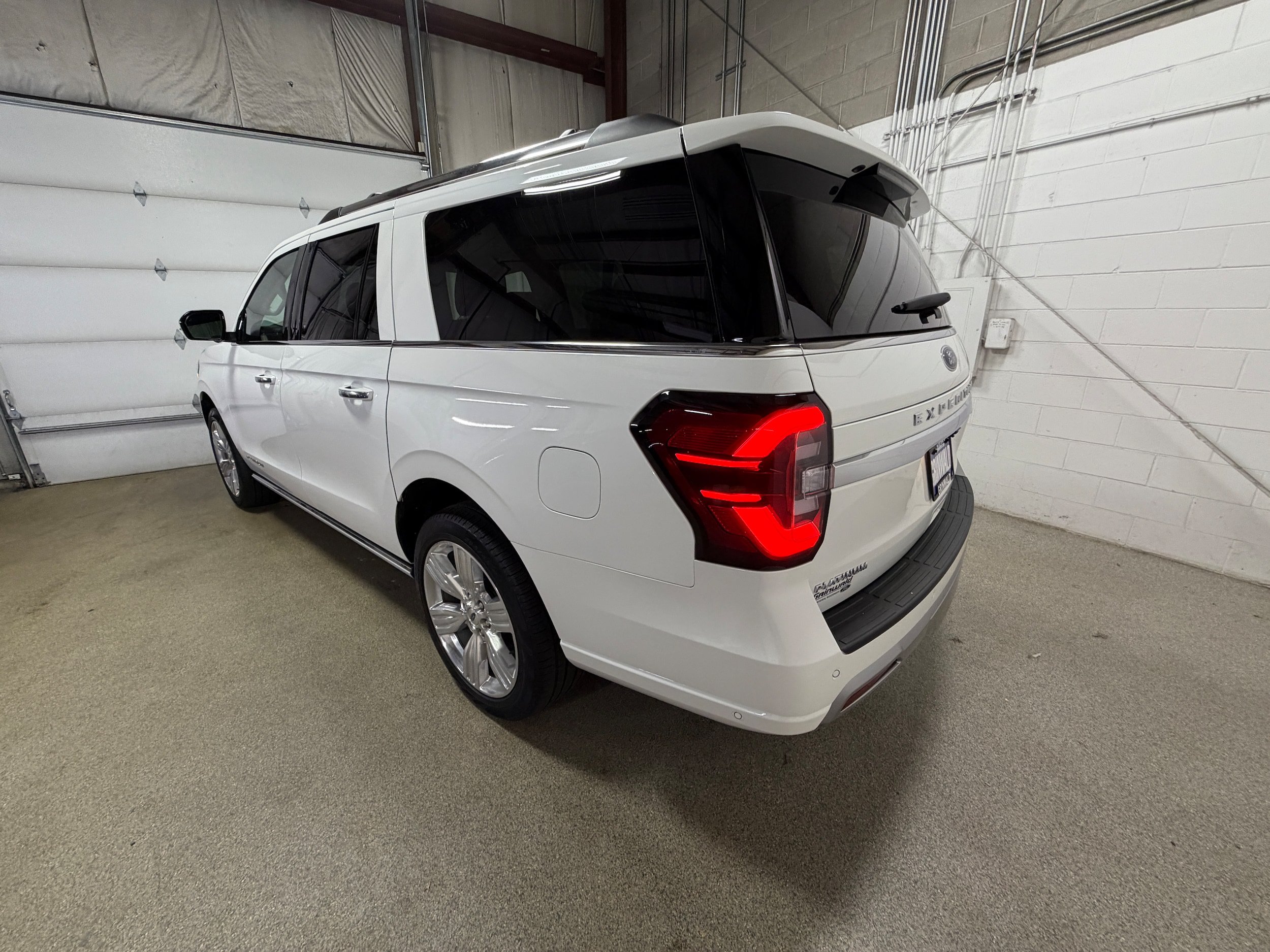 Certified 2024 Ford Expedition Max Platinum AWD/4WD image 7