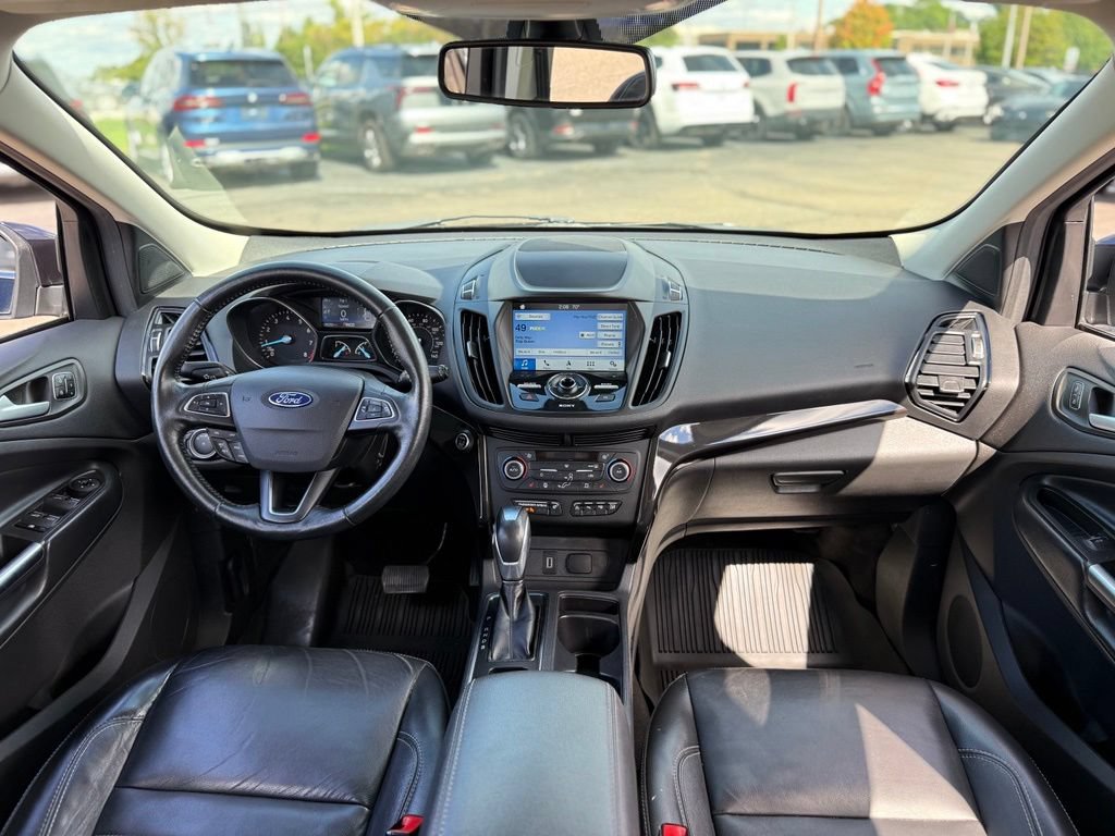 Certified 2019 Ford Escape Titanium AWD/4WD image 2