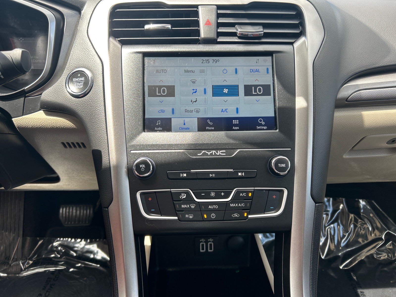 Certified 2020 Ford Fusion SE FWD image 23
