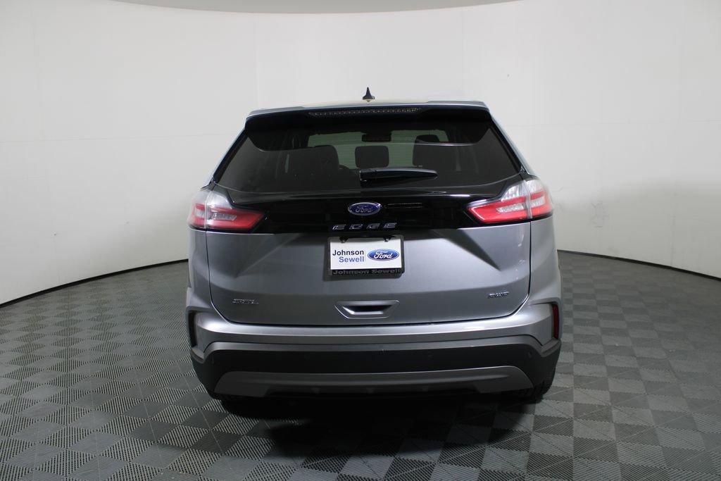 Certified 2024 Ford Edge SEL image 3