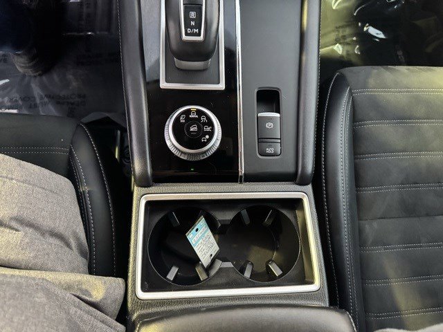 Used 2024 Mitsubishi Outlander SE image 19