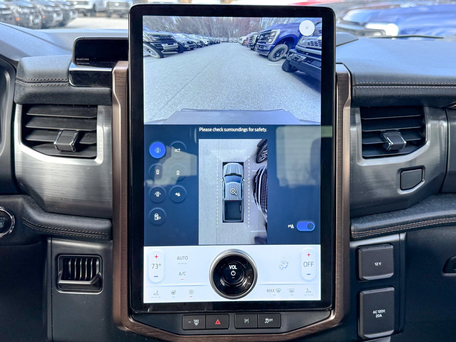 Certified 2022 Ford F150 Lightning Lariat image 24