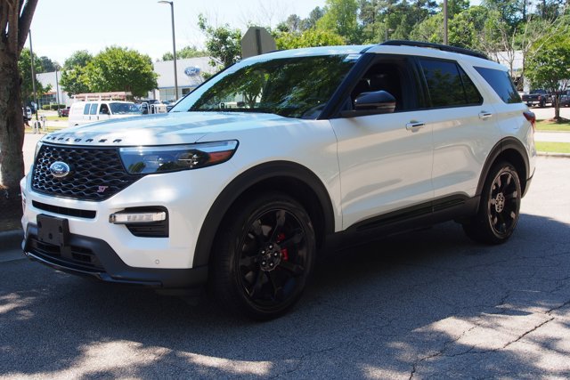 Certified 2023 Ford Explorer ST w/ Equipment Group 401A AWD/4WD image 3