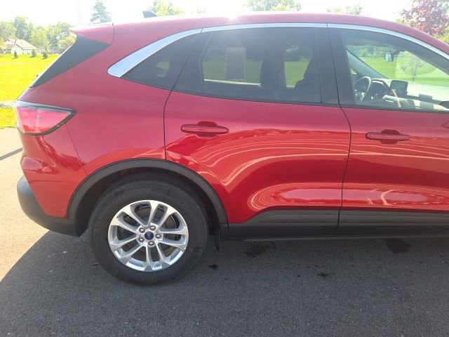 Certified 2022 Ford Escape SE w/ Convenience Package FWD image 7