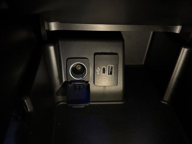 Certified 2025 Ford Explorer ST-Line w/ Premium Package image 30