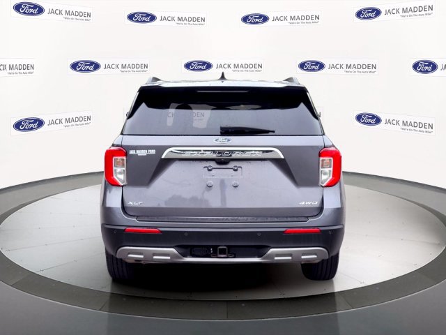 Certified 2023 Ford Explorer XLT w/ Equipment Group 202A AWD/4WD image 4