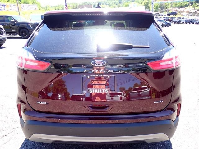 Certified 2024 Ford Edge SEL w/ Convenience Package AWD/4WD image 6