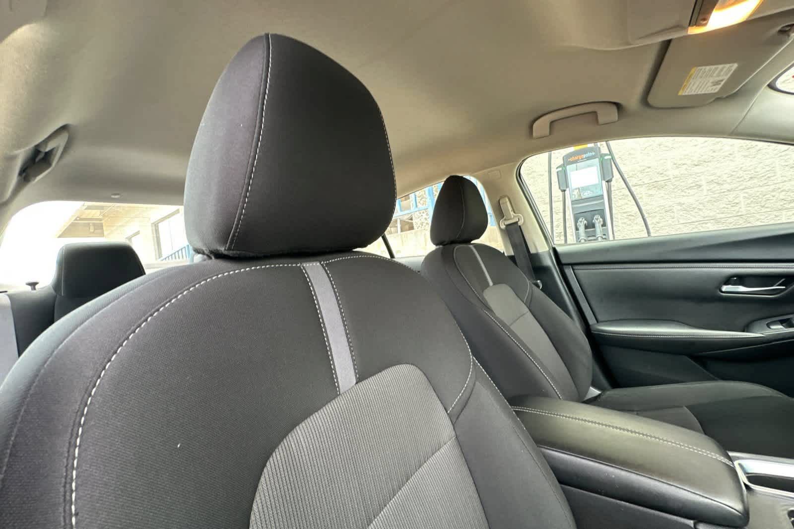 Used 2024 Nissan Sentra SV FWD image 17