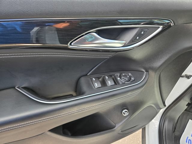Used 2022 Buick Envision Preferred FWD image 36