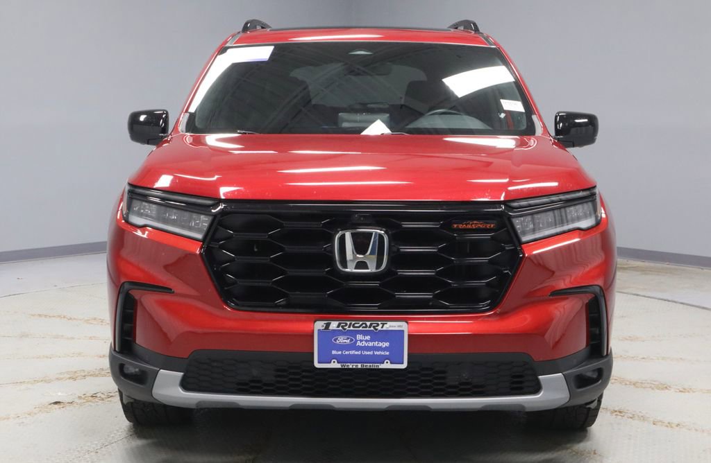 Used 2025 Honda Pilot TrailSport image 6