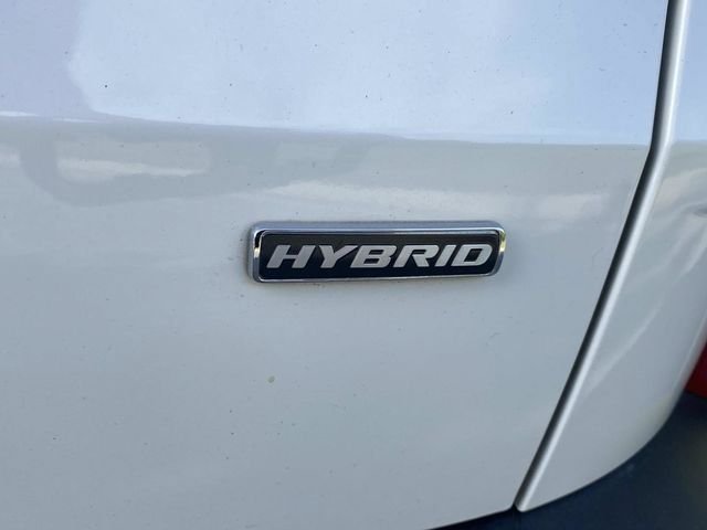 Certified 2020 Ford Escape Titanium FWD image 7