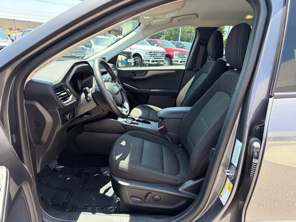 Certified 2023 Ford Escape Active FWD image 12