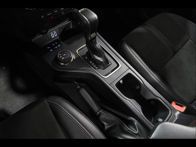 Certified 2023 Ford Ranger Lariat w/ Tremor Off-Road Package AWD/4WD image 17