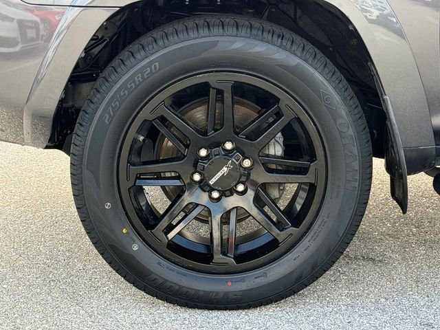 Used 2021 Toyota 4Runner SR5 Premium w/ Moonroof Package RWD image 4