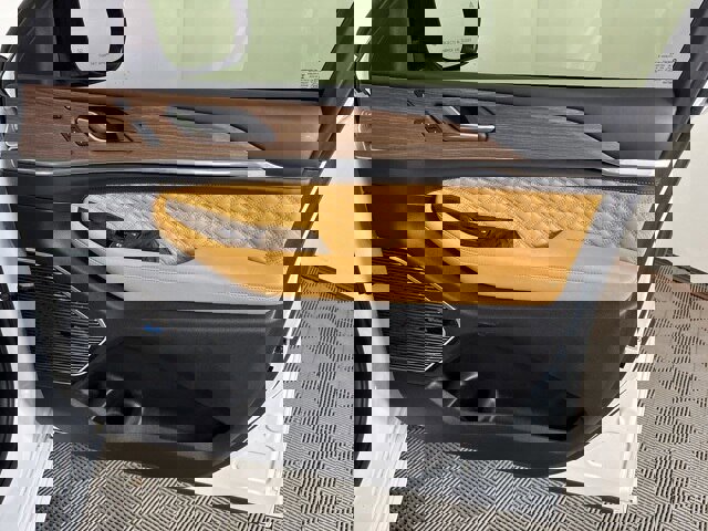 Used 2023 Jeep Grand Cherokee L Summit w/ Advanced Protech Group IV image 30