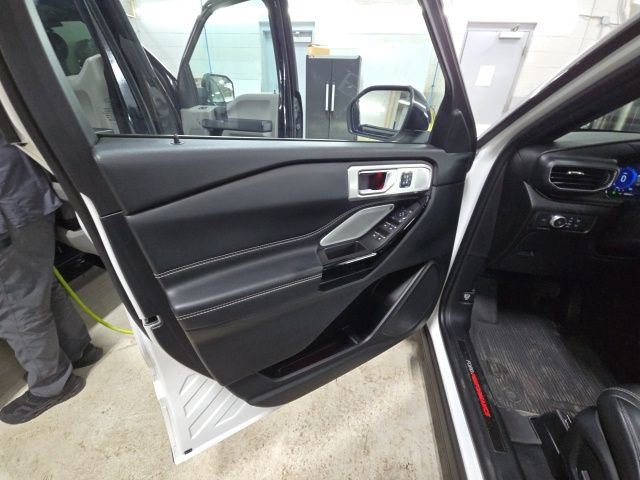 Certified 2022 Ford Explorer ST w/ Equipment Group 401A image 18