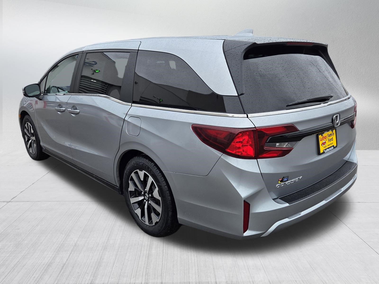 Used 2025 Honda Odyssey EX-L image 5