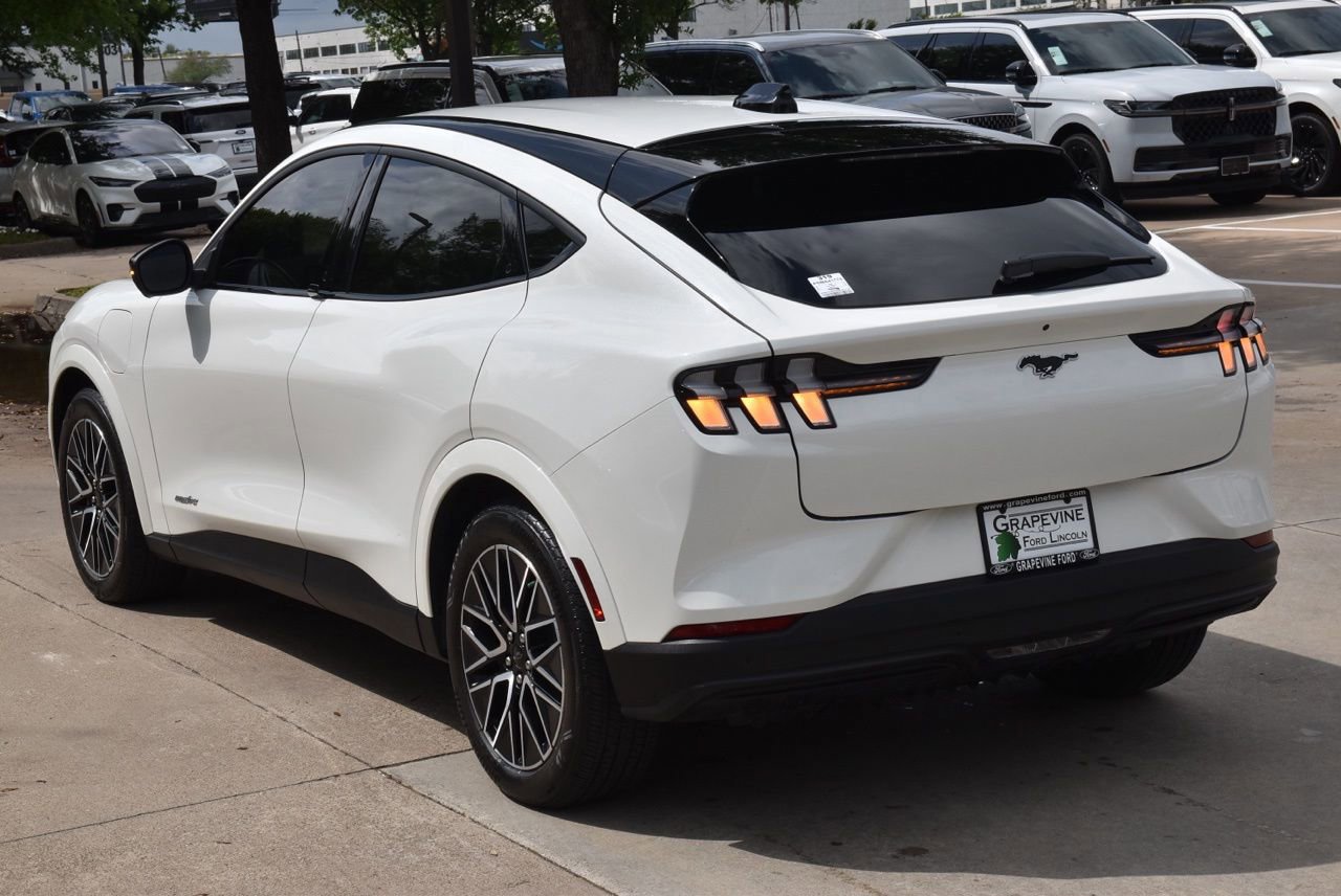 Certified 2025 Ford Mustang Mach-E Premium image 6