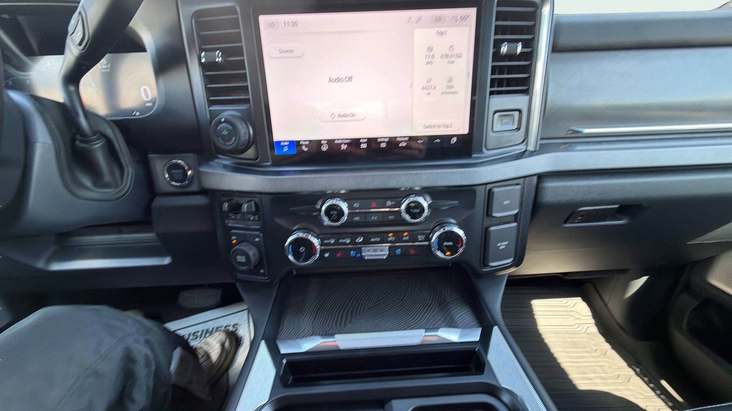 Certified 2025 Ford F250 Platinum AWD/4WD image 24