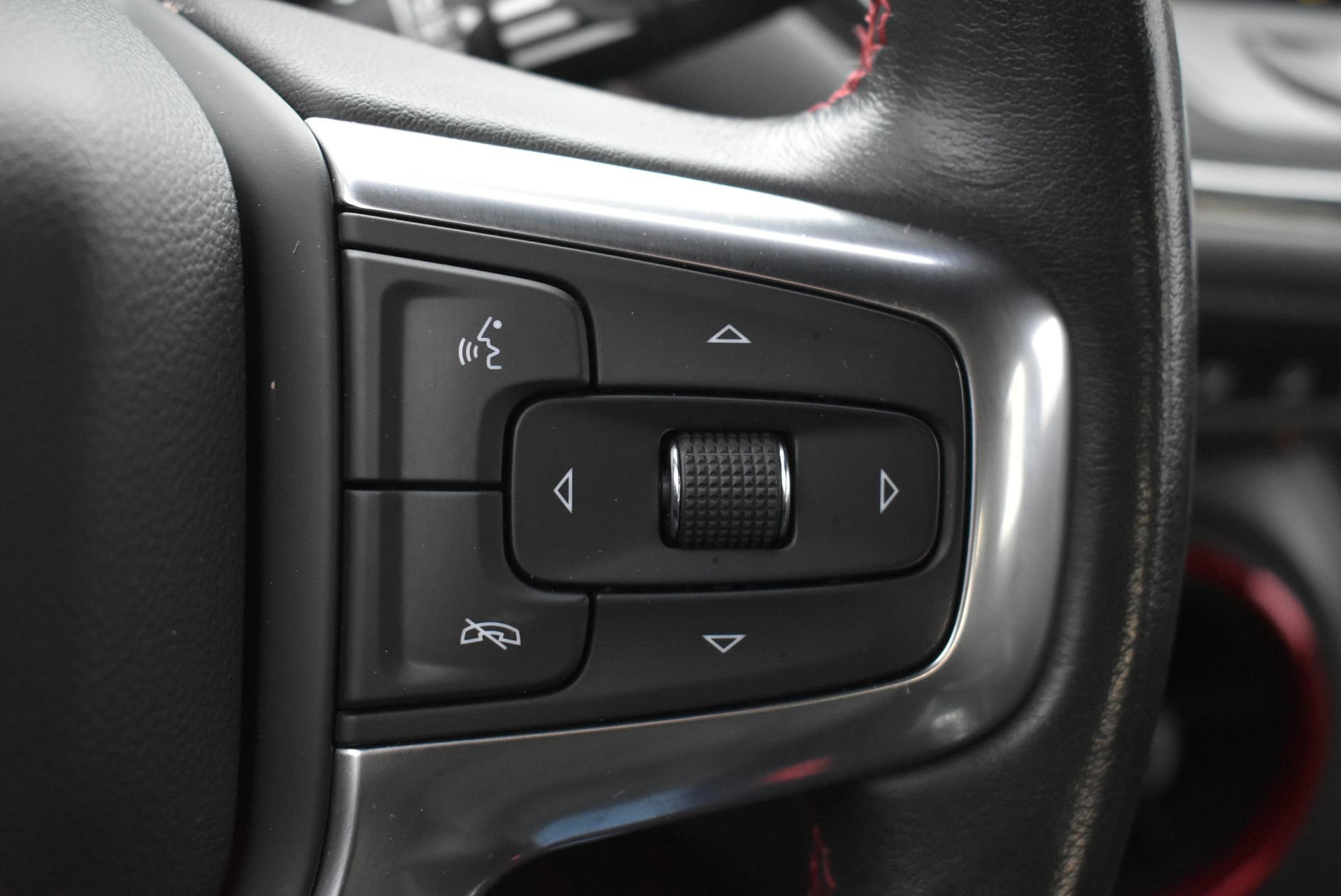 Used 2020 Chevrolet Blazer RS image 24