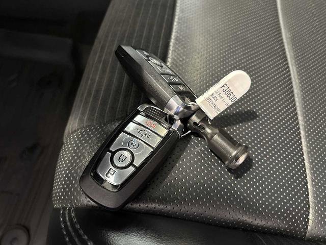 Certified 2023 Ford F150 Raptor w/ Raptor Carbon Fibre Package image 33