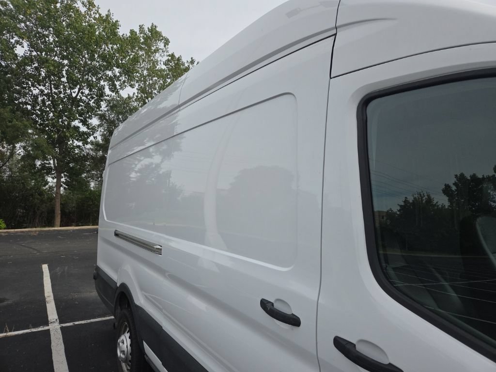 Certified 2025 Ford Transit 250 148 High Roof Extended AWD image 6