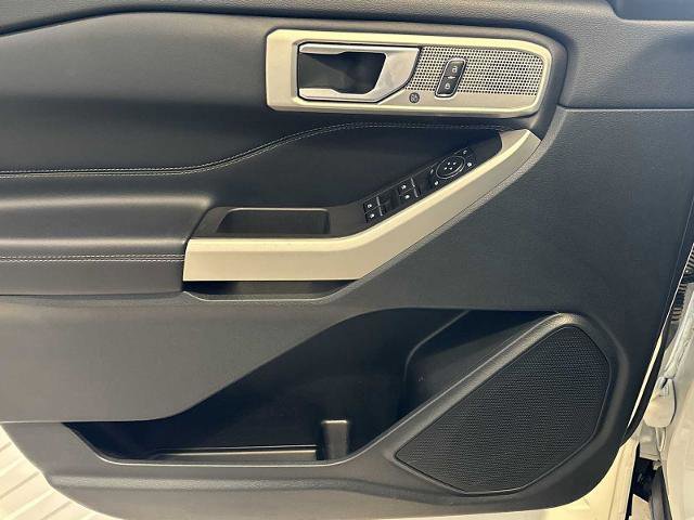 Certified 2023 Ford Explorer XLT w/ Equipment Group 202A image 27