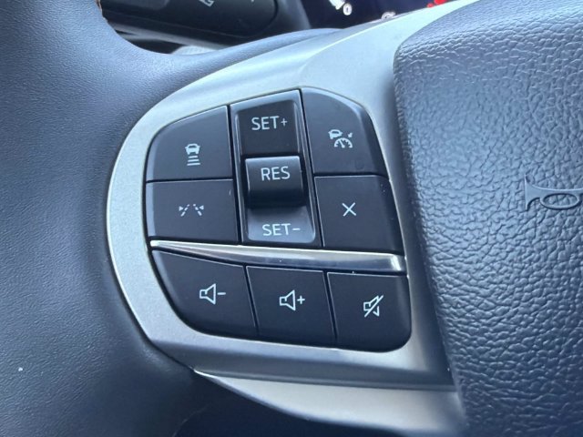 Certified 2025 Ford Explorer Active AWD/4WD image 25