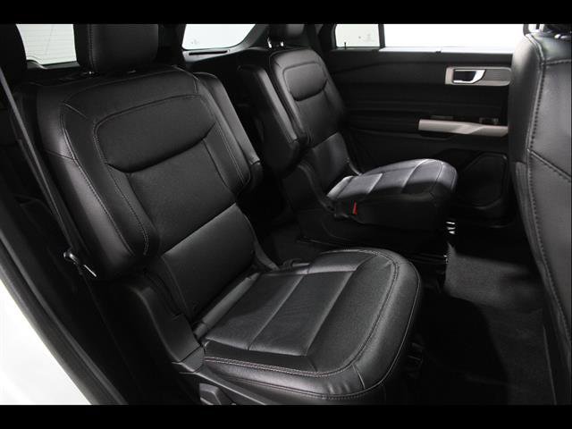 Certified 2022 Ford Explorer Limited w/ Equipment Group 301A AWD/4WD image 20
