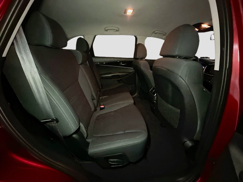 Used 2020 Kia Sorento AWD V6 image 37