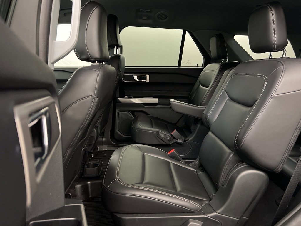 Certified 2023 Ford Explorer XLT w/ Equipment Group 202A image 31