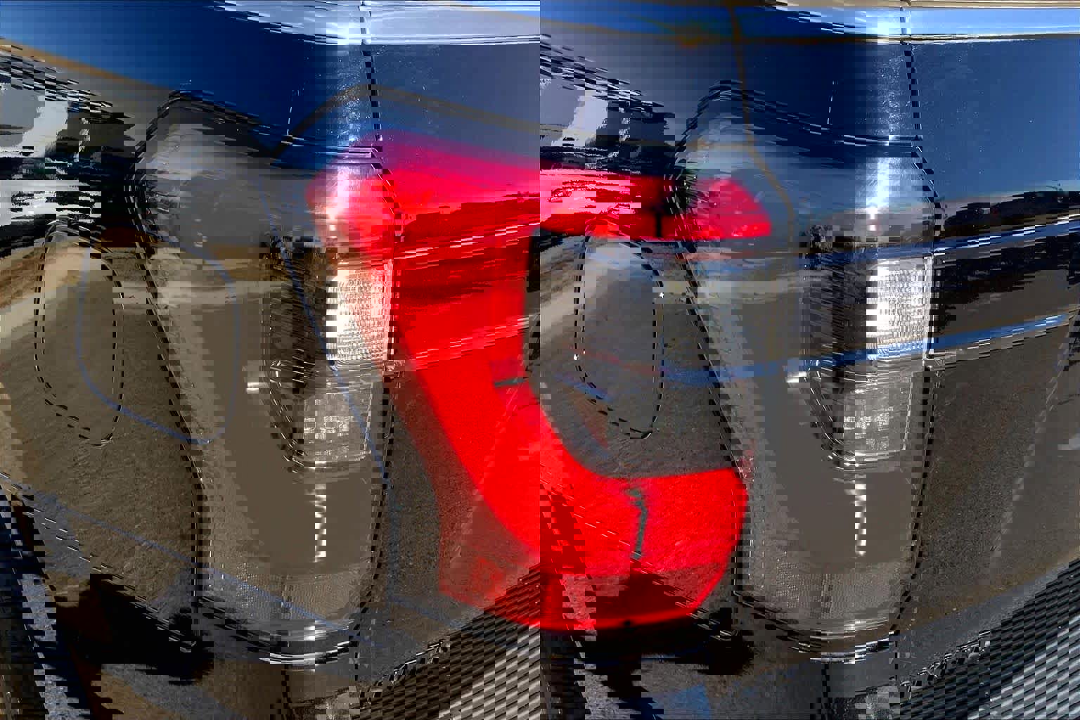 Certified 2021 Ford Expedition Limited image 28