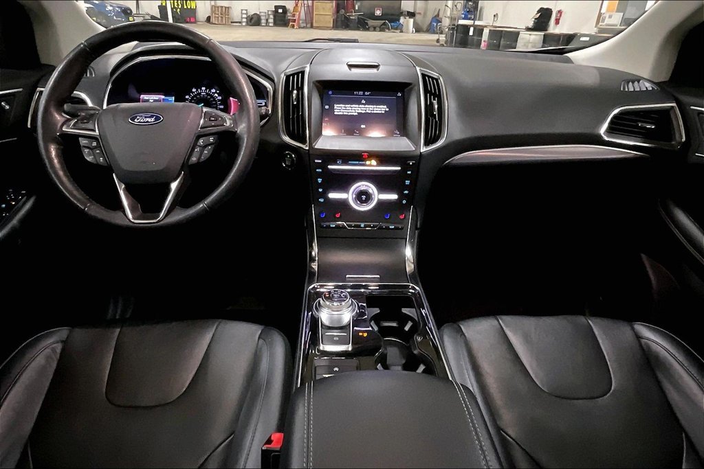 Certified 2019 Ford Edge Titanium w/ Equipment Group 301A AWD/4WD image 14