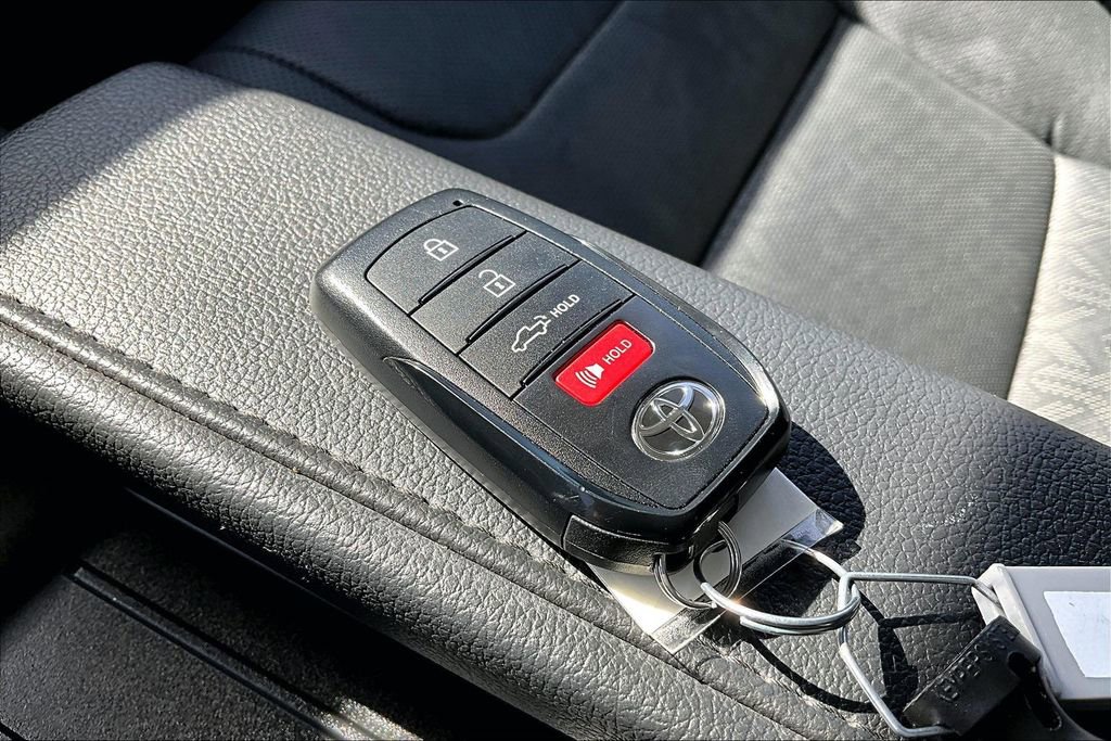 Used 2024 Toyota Tundra Limited w/ TRD Off-Road Package AWD/4WD image 11