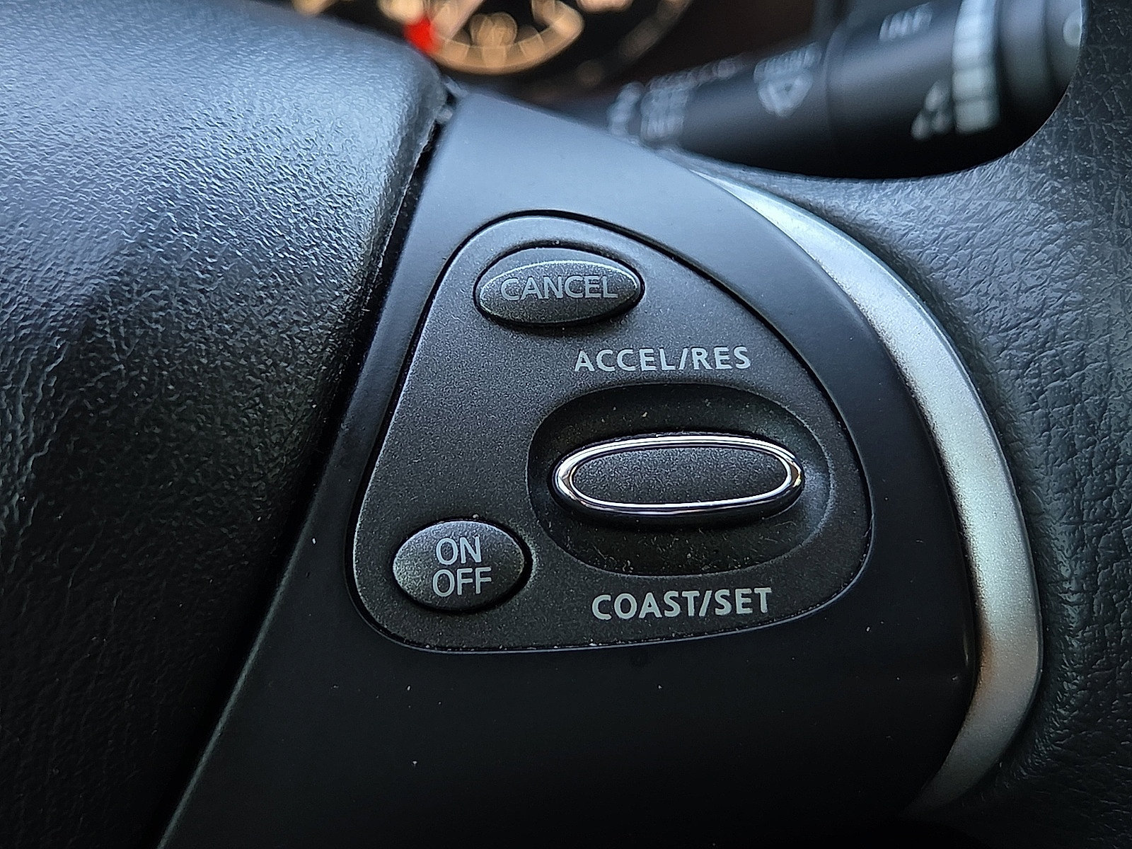 Used 2018 Nissan Pathfinder S FWD image 21