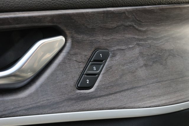 Used 2024 Jeep Grand Cherokee Limited 4xe image 17