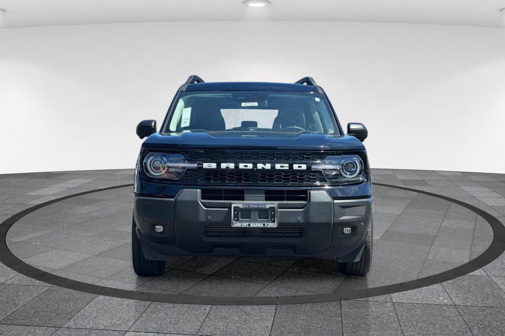 Certified 2025 Ford Bronco Sport Outer Banks w/ Outer Banks Tech Package+ AWD/4WD image 9