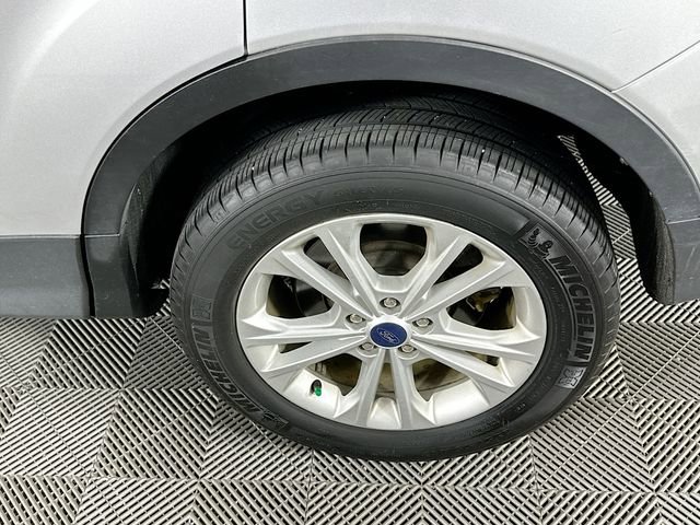 Certified 2019 Ford Escape SE FWD image 33