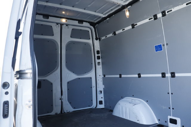 Used 2024 Mercedes-Benz Sprinter 2500 image 30